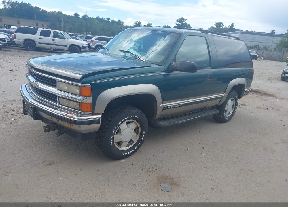 1998 CHEVROLET TAHOE VIN: 3GNEK18R4WG124972