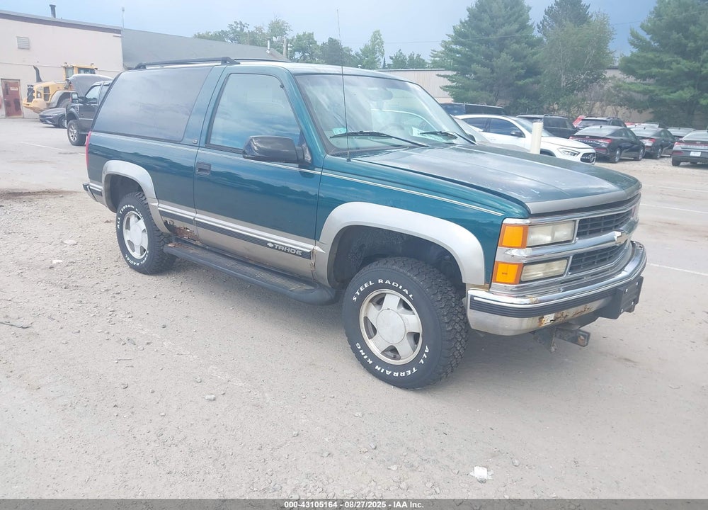 1998 CHEVROLET TAHOE VIN: 3GNEK18R4WG124972