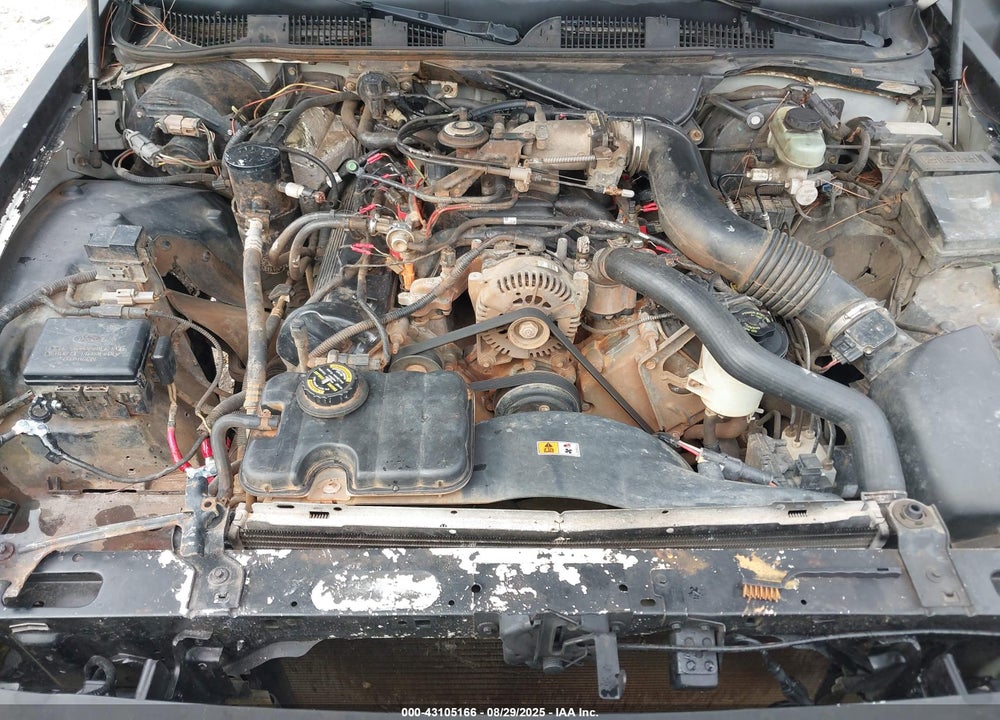 2000 FORD CROWN VICTORIA VIN: 2FAFP73W1YX198492