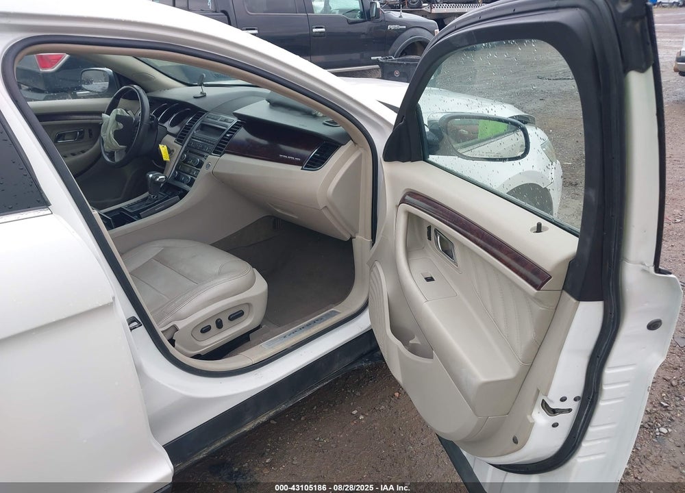 2011 FORD TAURUS VIN: 1FAHP2FW0BG111489