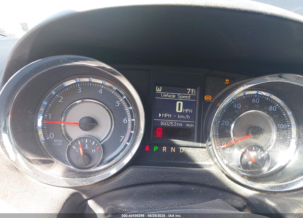 2013 CHRYSLER TOWN & COUNTRY VIN: 2C4RC1BG6DR529138