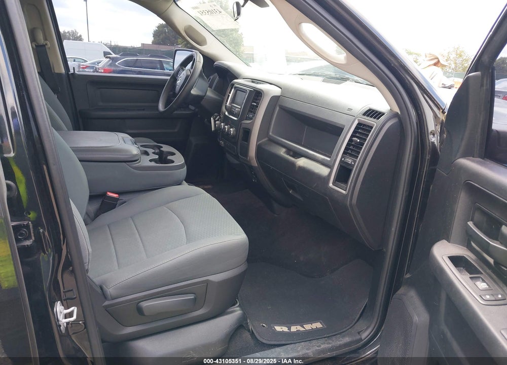 2017 RAM 1500 VIN: 3C6RR7KTXHG641247