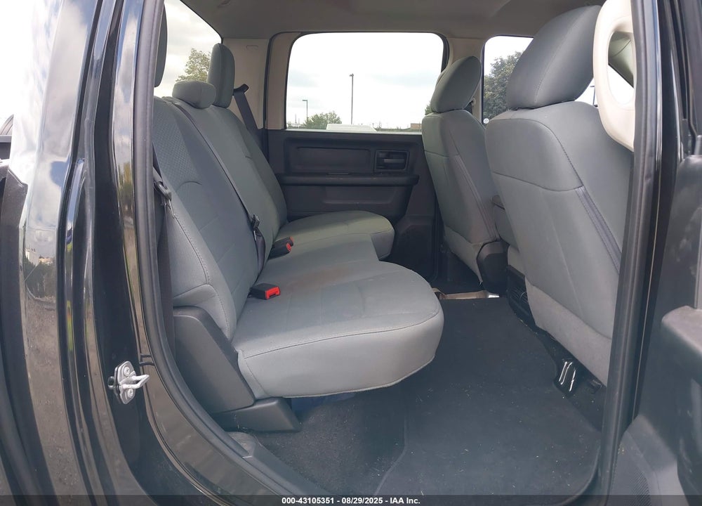2017 RAM 1500 VIN: 3C6RR7KTXHG641247