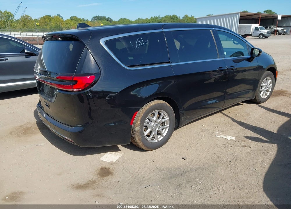 2025 CHRYSLER PACIFICA SELECT VIN: 2C4RC1BG7SR568608