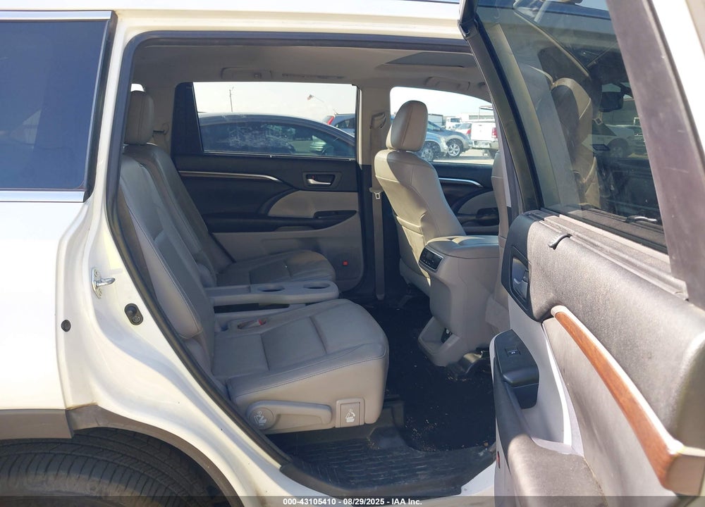 2016 TOYOTA HIGHLANDER LIMITED V6 VIN: 5TDDKRFH0GS302067