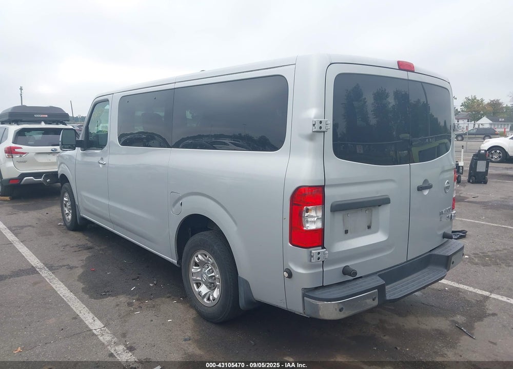 2018 NISSAN NV PASSENGER NV3500 HD SV V6 VIN: 5BZBF0AA7JN852350