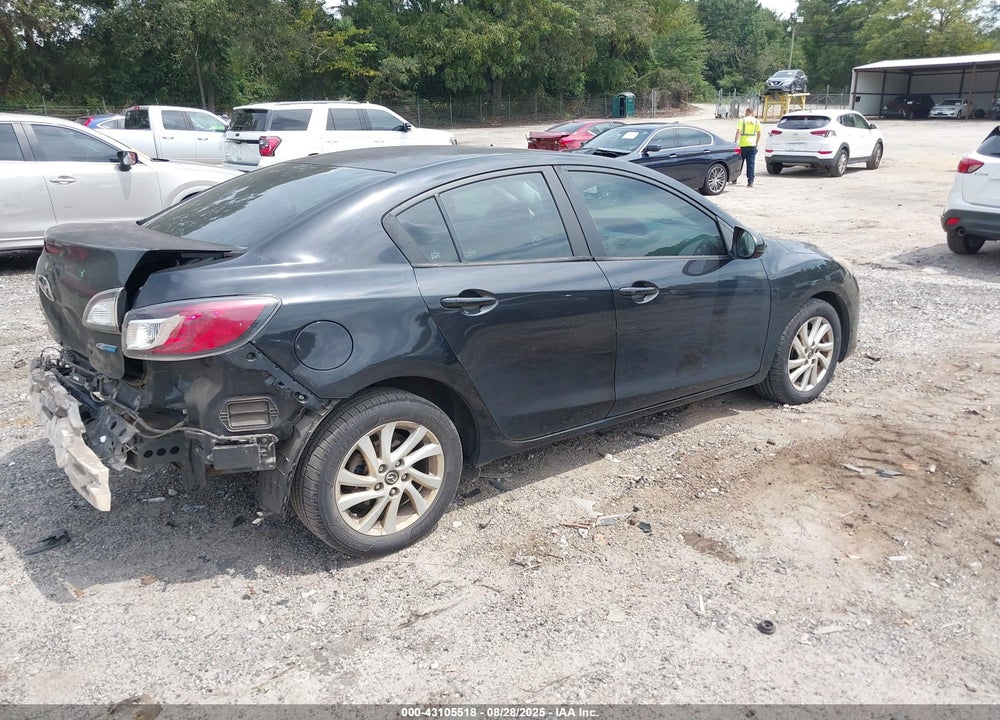 2013 MAZDA 3 VIN: JM1BL1V7XD1819447