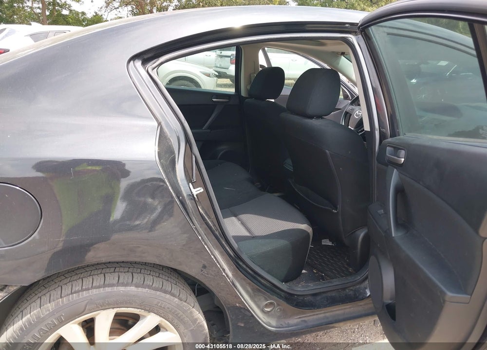 2013 MAZDA 3 VIN: JM1BL1V7XD1819447