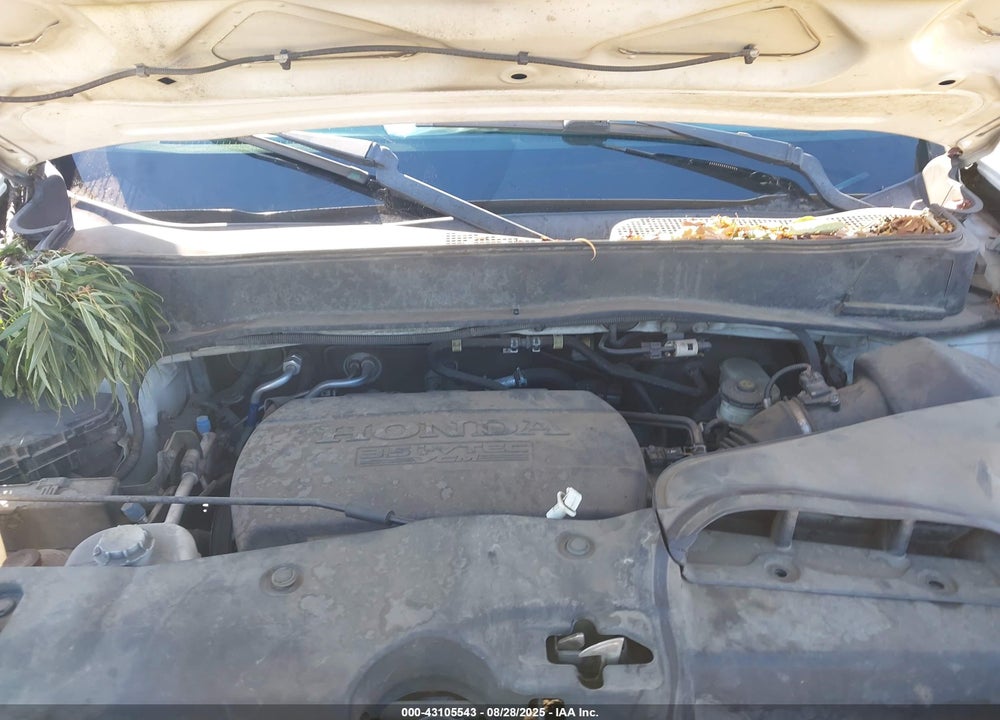 2011 HONDA PILOT VIN: 5FNYF3H43BB010889