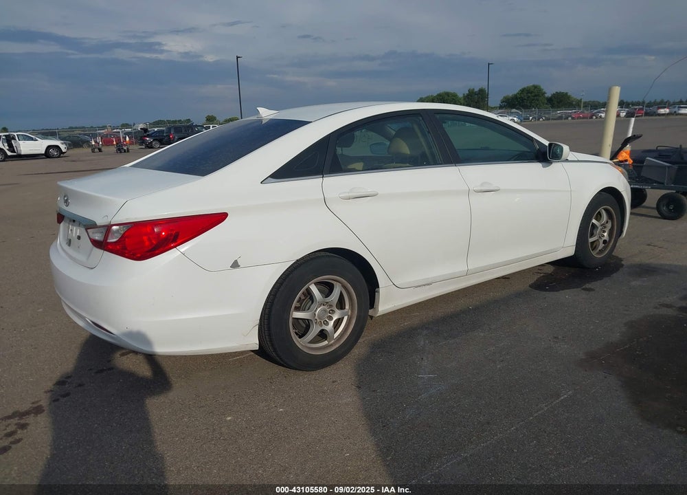 2012 HYUNDAI SONATA VIN: 5NPEB4AC0CH352468