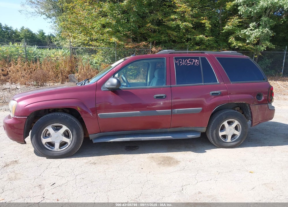 2005 CHEVROLET TRAILBLAZER LS/LT VIN: 1GNDT13S652147874