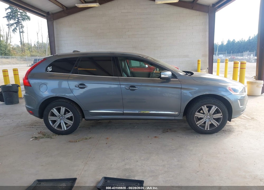 2017 VOLVO XC60 VIN: YV440MRU0H2217205