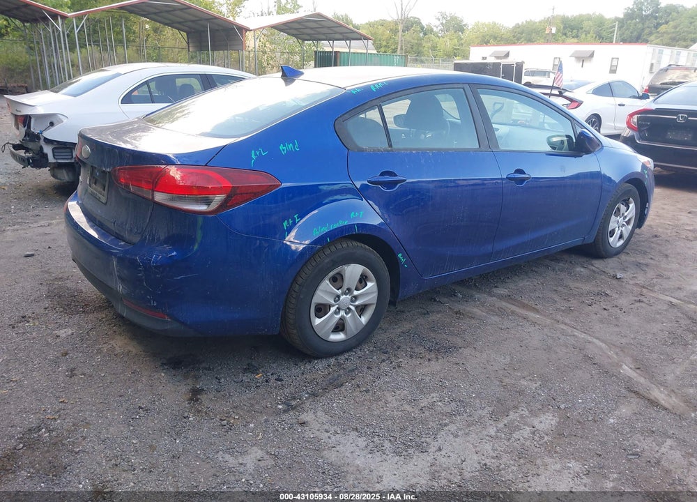 2017 KIA FORTE VIN: 3KPFK4A75HE152849