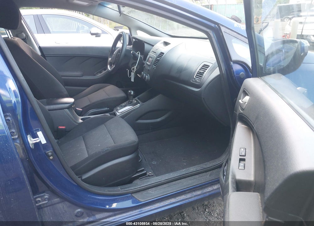2017 KIA FORTE VIN: 3KPFK4A75HE152849