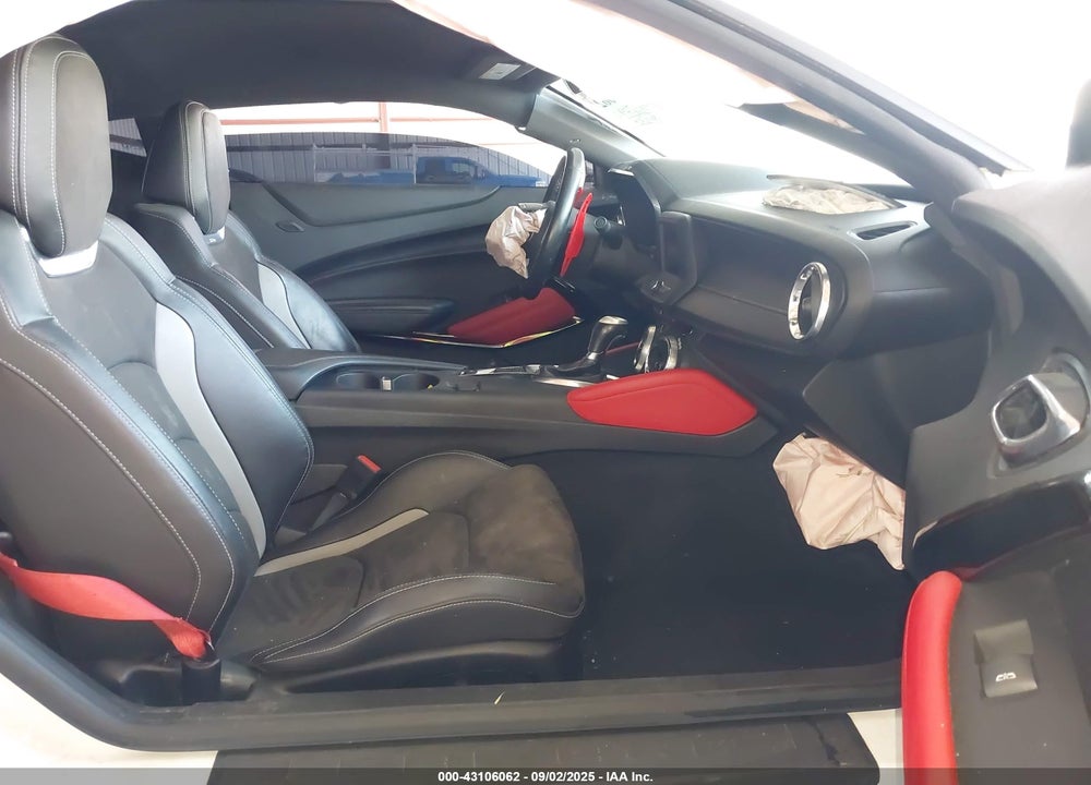 2021 CHEVROLET CAMARO RWD LT1 VIN: 1G1FF1R73M0106052
