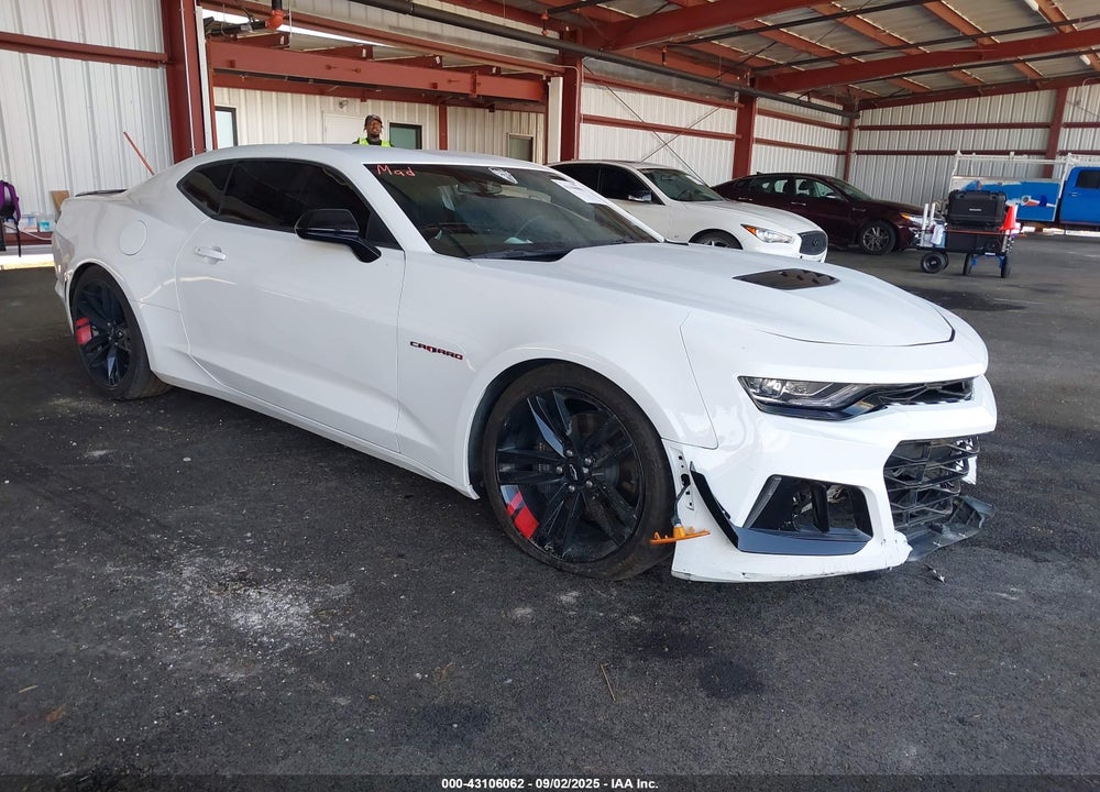 2021 CHEVROLET CAMARO RWD LT1 VIN: 1G1FF1R73M0106052