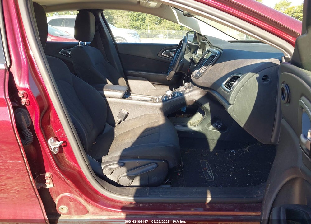 2016 CHRYSLER 200 VIN: 1C3CCCAGXGN135246