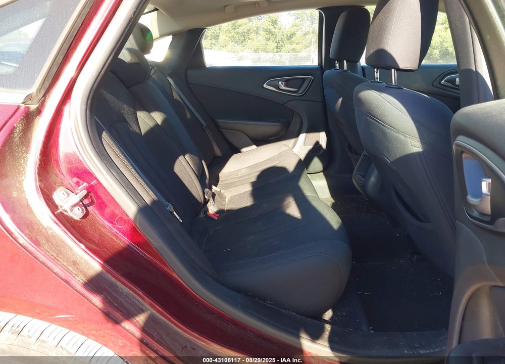 2016 CHRYSLER 200 VIN: 1C3CCCAGXGN135246