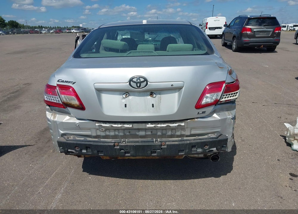 2011 TOYOTA CAMRY LE VIN: 4T1BF3EK5BU611197