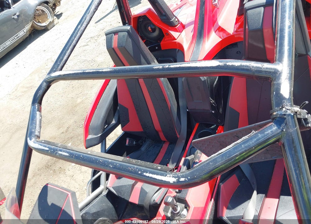 2015 POLARIS SLINGSHOT SL VIN: 57XAAPFA1F5102503