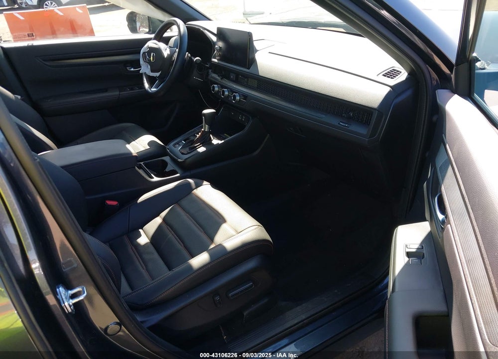 2025 HONDA CR-V HYBRID SPORT-L VIN: 7FARS5H87SE028153