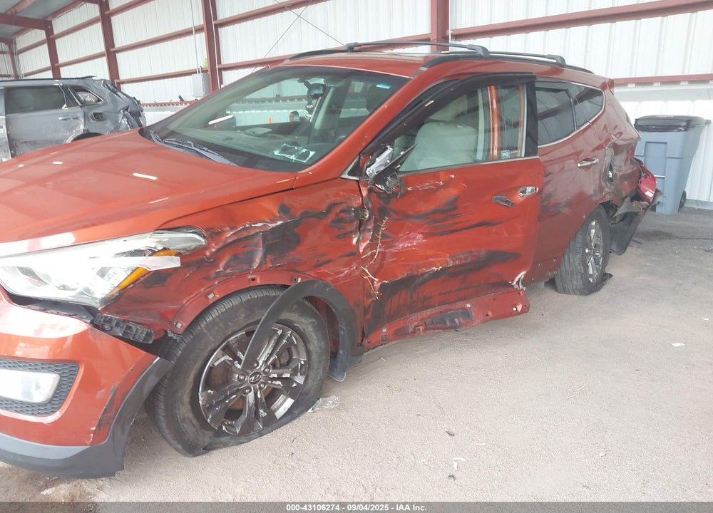 2013 HYUNDAI SANTA FE VIN: 5XYZU3LB0DG123064