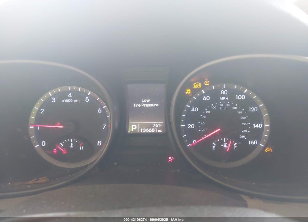 2013 HYUNDAI SANTA FE VIN: 5XYZU3LB0DG123064