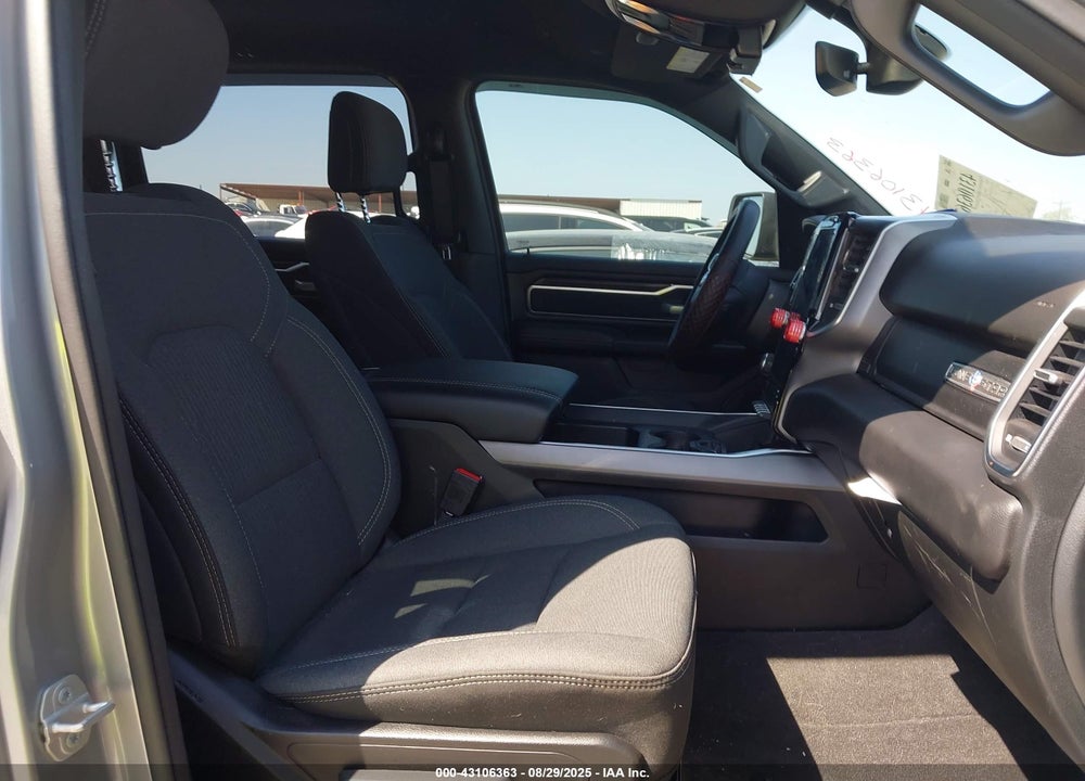 2024 RAM 1500 LONE STAR 4X4 5'7 BOX VIN: 1C6SRFFT4RN124864