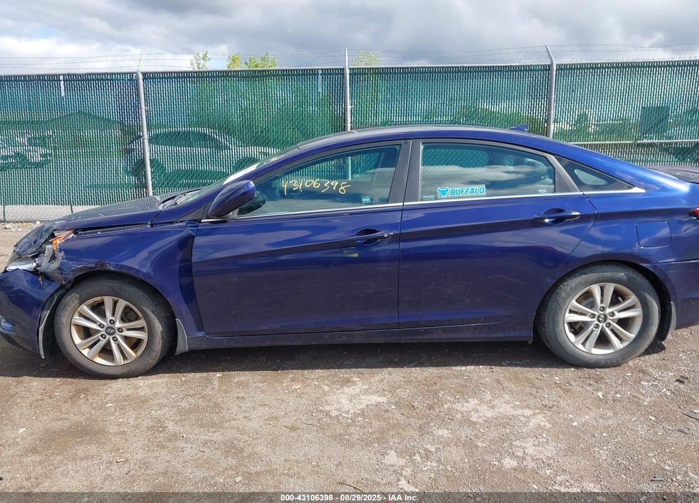 2013 HYUNDAI SONATA VIN: 5NPEB4AC6DH588950