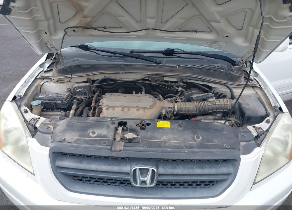 2005 HONDA PILOT EX-L VIN: 5FNYF18565B012380