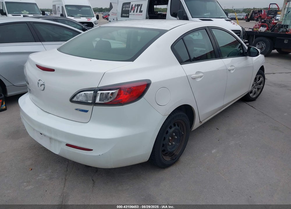 2013 MAZDA 3 I SPORT VIN: JM1BL1UP5D1838716