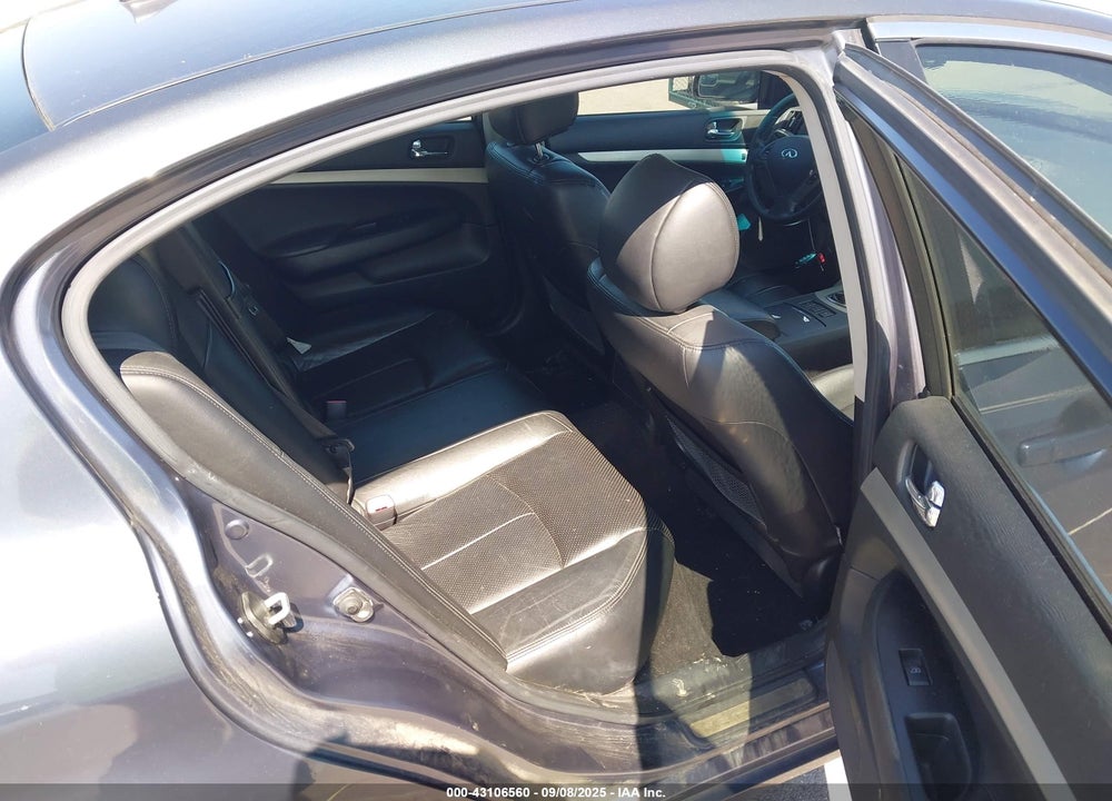 2007 INFINITI G35X VIN: JNKBV61F87M818268
