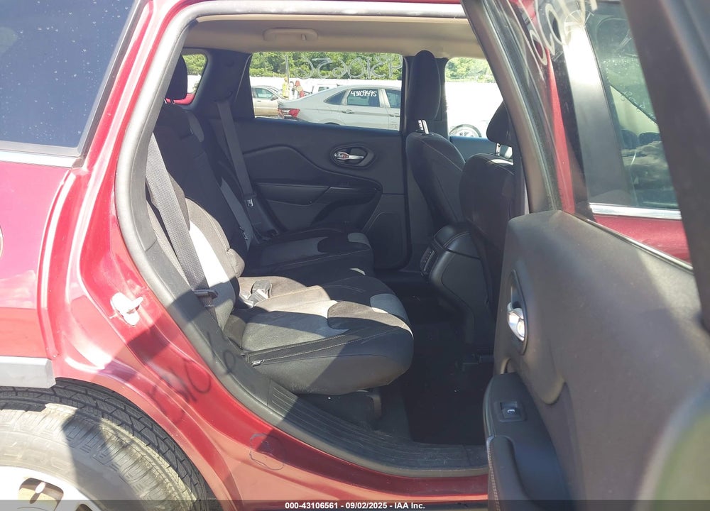 2014 JEEP CHEROKEE VIN: 1C4PJLCB3EW187541