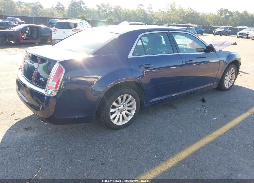 2014 CHRYSLER 300 VIN: 2C3CCAAG5EH380501