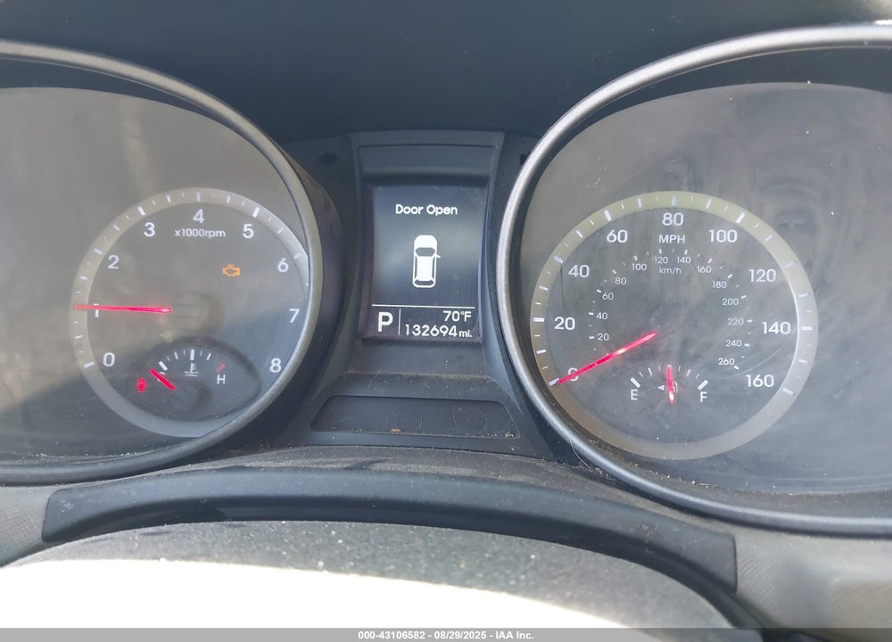 2014 HYUNDAI SANTA FE VIN: 5XYZT3LB7EG193925