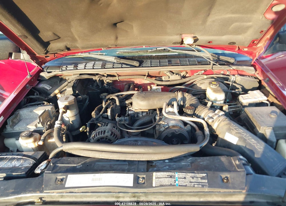 2002 CHEVROLET BLAZER LS VIN: 1GNDT13WX2K220579