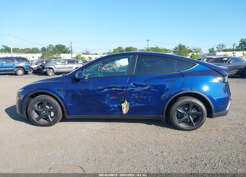 2026 TESLA MODEL Y VIN: 7SAYGDEE0TA447847