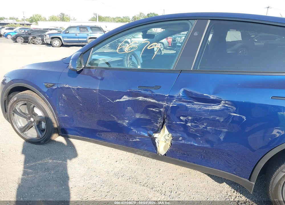 2026 TESLA MODEL Y VIN: 7SAYGDEE0TA447847