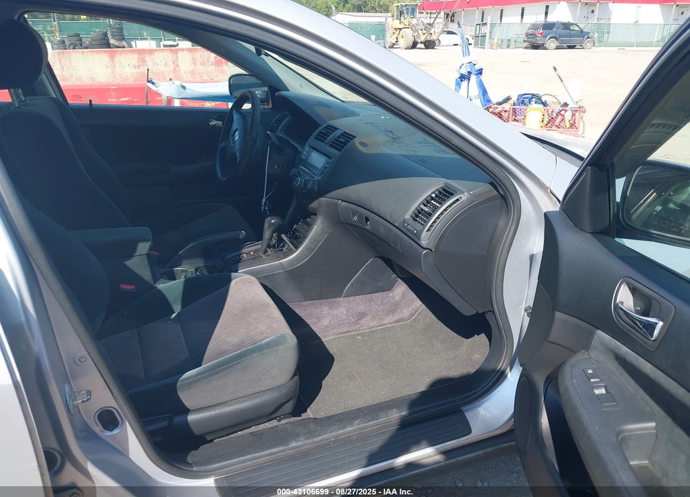 2003 HONDA ACCORD 2.4 LX VIN: 1HGCM56303A127184