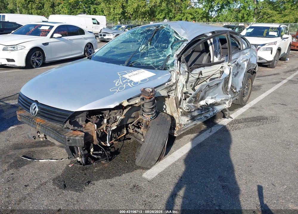 2012 VOLKSWAGEN JETTA 2.5L SE VIN: 3VWDP7AJ3CM350900