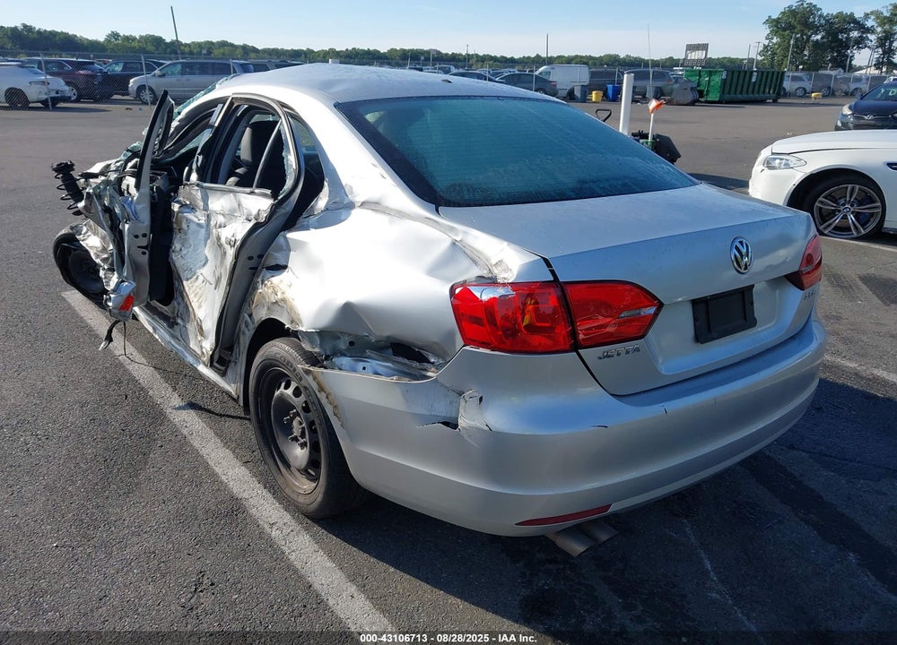 2012 VOLKSWAGEN JETTA 2.5L SE VIN: 3VWDP7AJ3CM350900