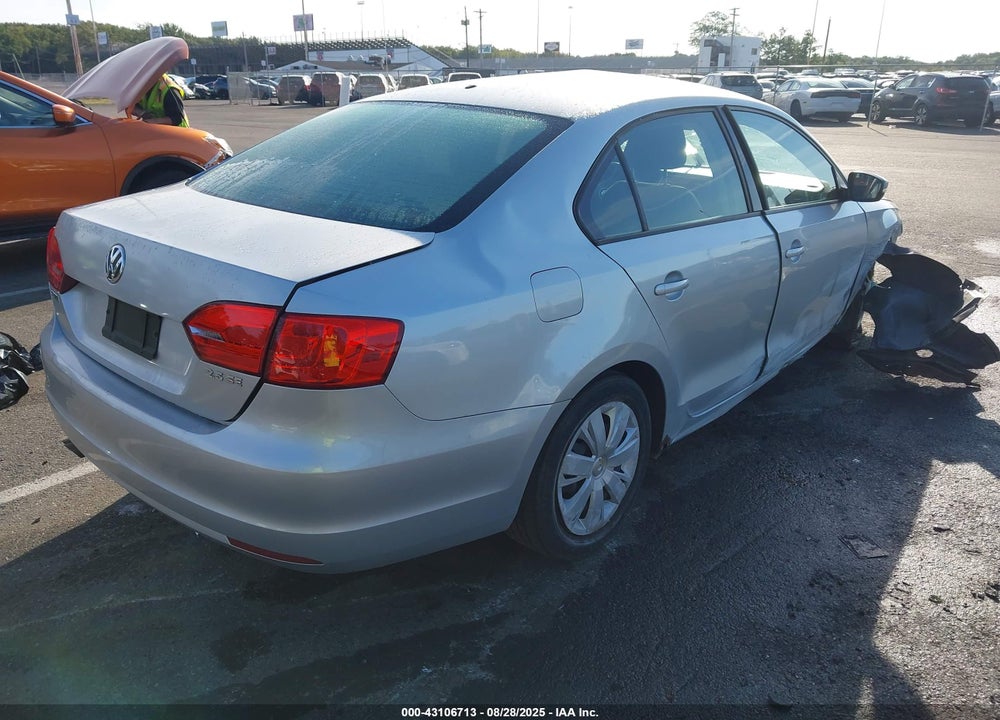 2012 VOLKSWAGEN JETTA 2.5L SE VIN: 3VWDP7AJ3CM350900