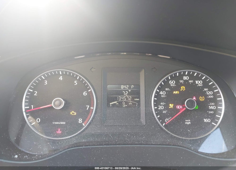 2012 VOLKSWAGEN JETTA 2.5L SE VIN: 3VWDP7AJ3CM350900