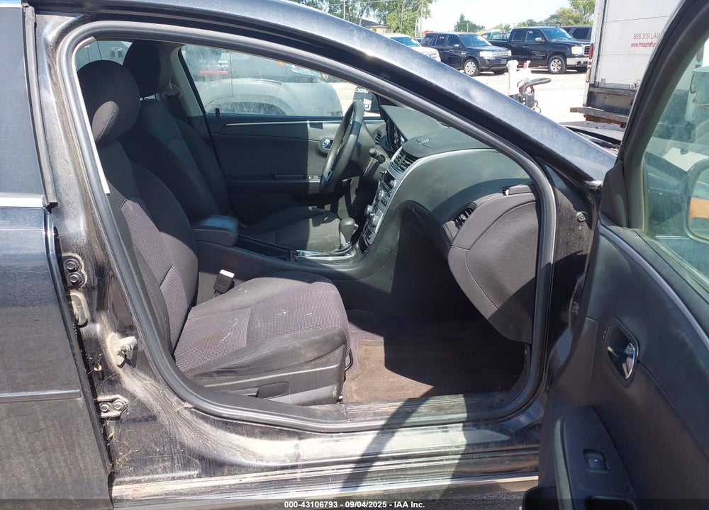 2011 CHEVROLET MALIBU VIN: 1G1ZC5E16BF130046
