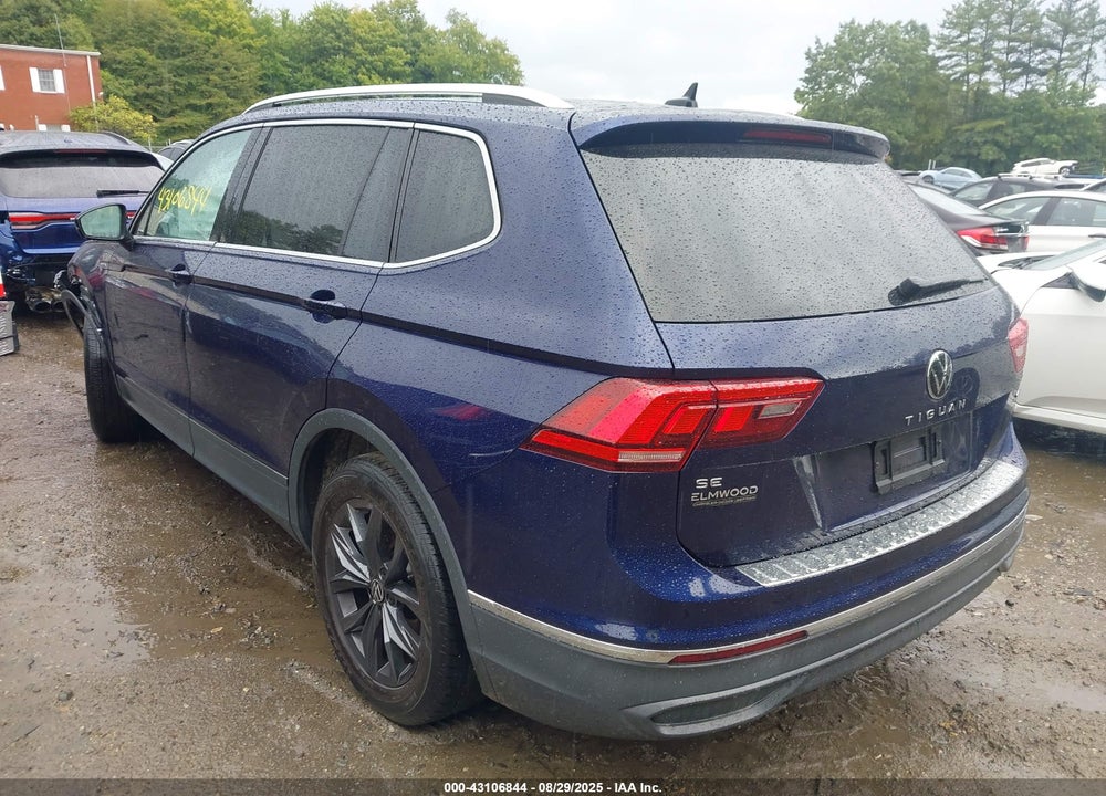 2022 VOLKSWAGEN TIGUAN VIN: 3VV2B7AX3NM043163