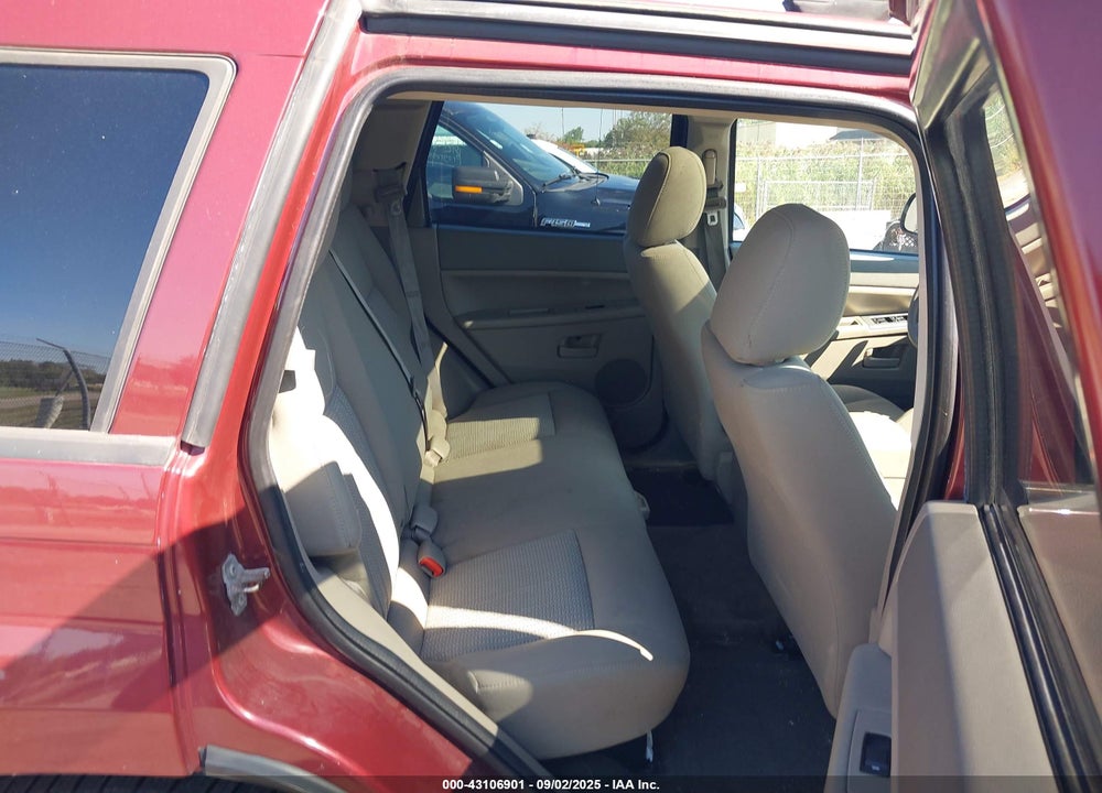 2007 JEEP GRAND CHEROKEE LAREDO VIN: 1J8HR48P27C628788