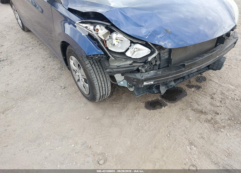 2016 HYUNDAI ELANTRA VIN: 5NPDH4AE7GH783214
