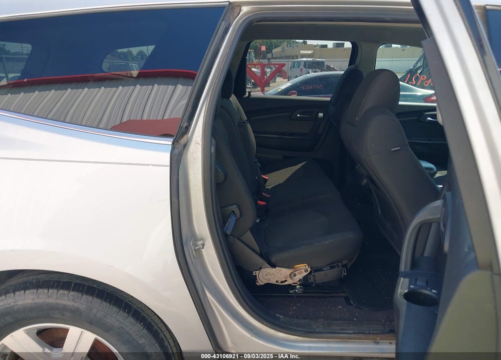 2010 CHEVROLET TRAVERSE VIN: 1GNLRFED2AS136760