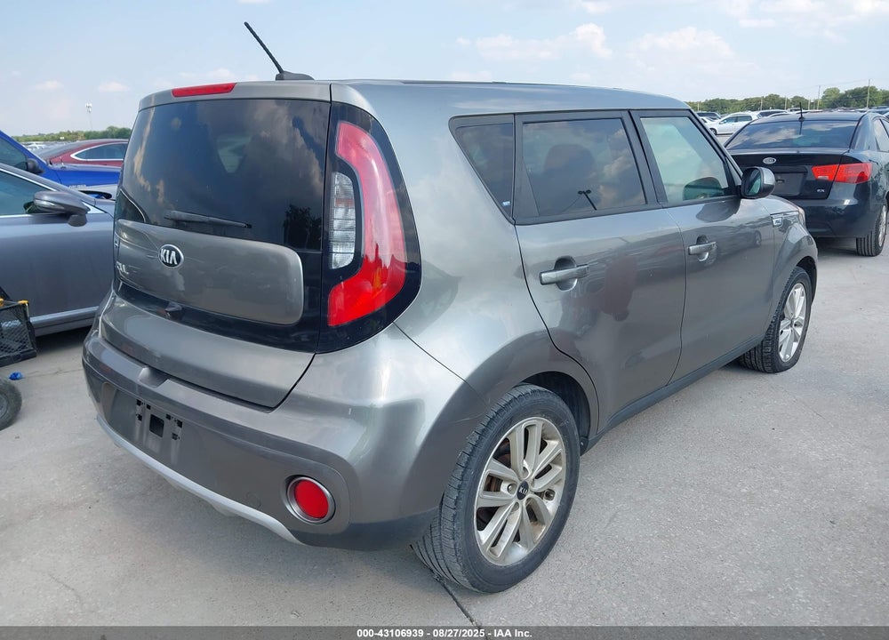2018 KIA SOUL VIN: KNDJP3A5XJ7614736