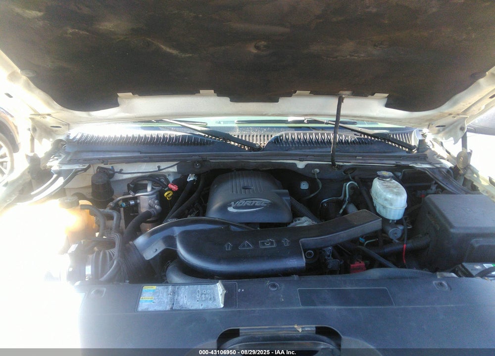 2005 CHEVROLET AVALANCHE 1500 LS VIN: 3GNEC12Z75G156657